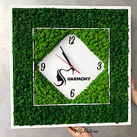 Настінний годинник квадратний зі стабілізованим мохом MiNature Moss 60 см чорна рамка