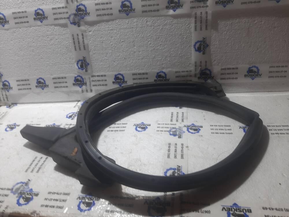 LR034449 Land Rover ущільнювач капота