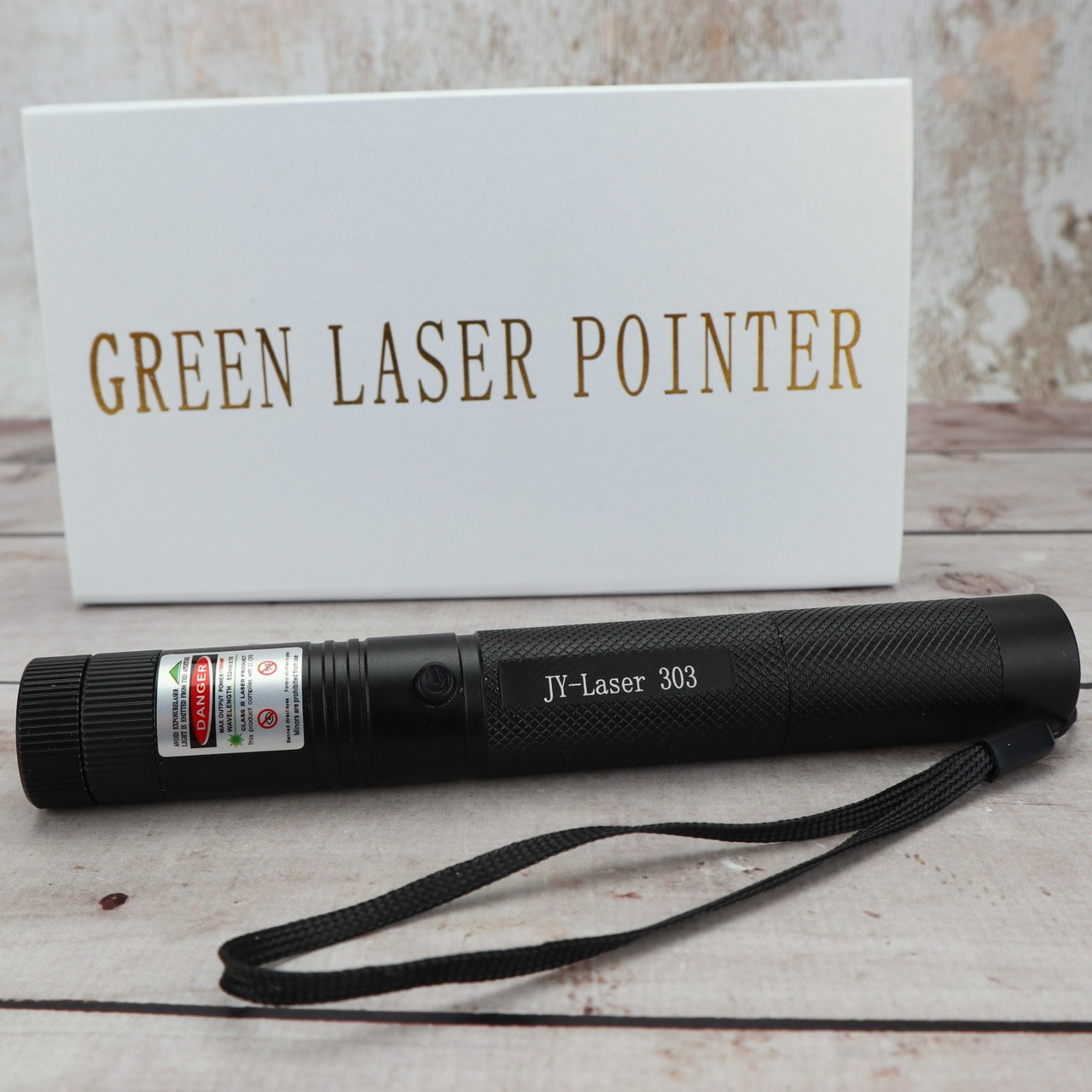 Лазерная указка мощная с ключом YL-Laser 303 Зеленый лазер супер мощный с насадкой узоры (Оригинальные фото) - фото 1 - id-p1950910828