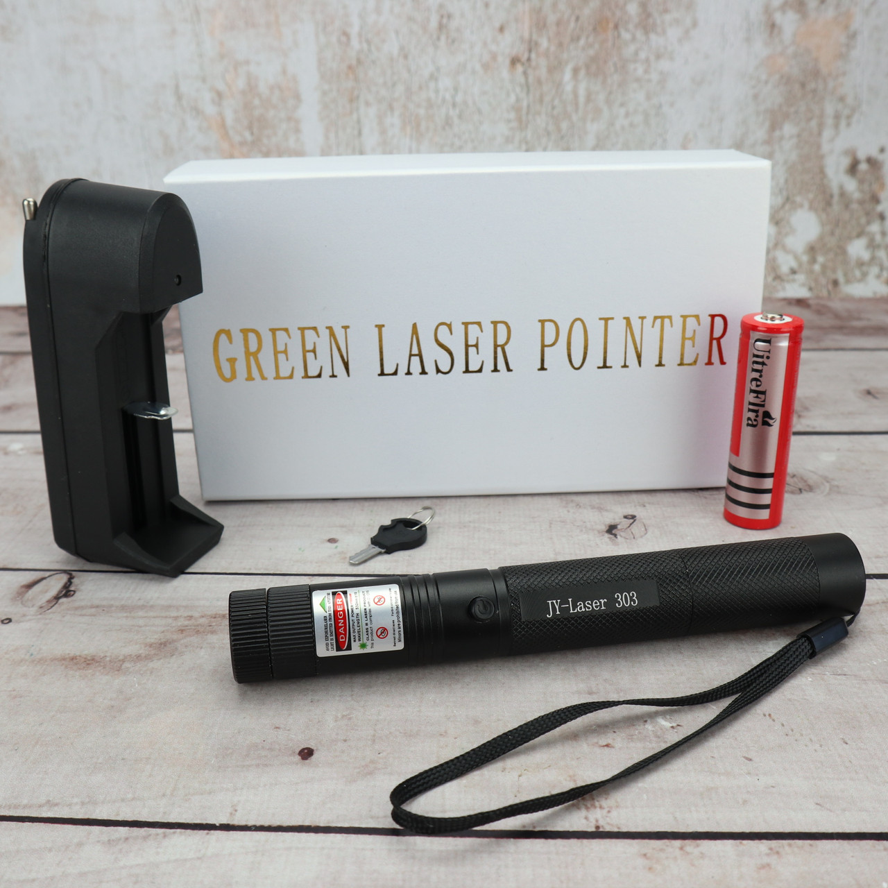 Лазерная указка мощная с ключом YL-Laser 303 Зеленый лазер супер мощный с насадкой узоры (Оригинальные фото) - фото 2 - id-p1950910828
