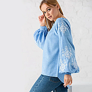 Жіноча вишиванка "Зірка", блакитна блузка джинс з білою вишивкою, фото 5