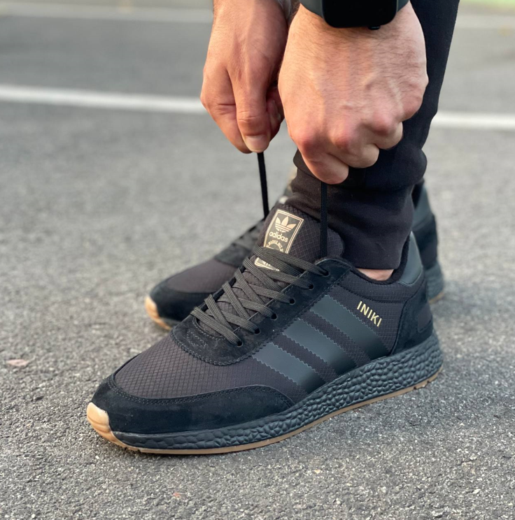 Чоловічі зимові кросівки Adidas Iniki winter Термо Взуття Адидас Ініки чорні теплі текстиль замш осінь зима