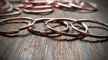 Мідні з'єднувальні кільця з дроту 2.0 мм, кільце 27 мм