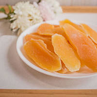 Натуральні цукати з манго на вагу від 100 грамів сушений цукат манго з цукром корисні солодощі для дітей