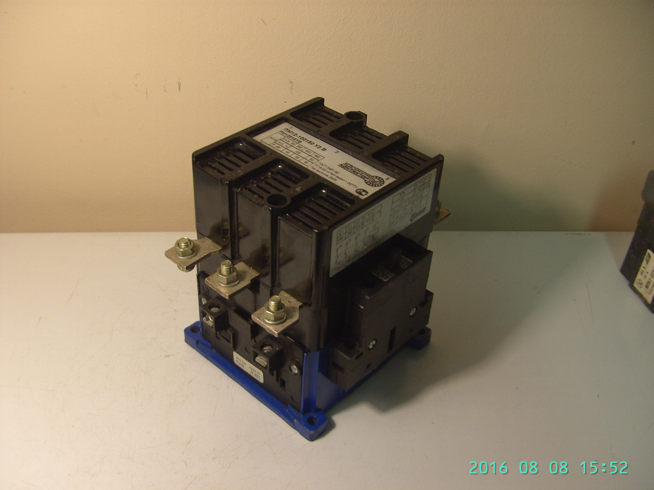 Магнитный пускатель ПМ12-100150 100А с катушкой управления 220В .