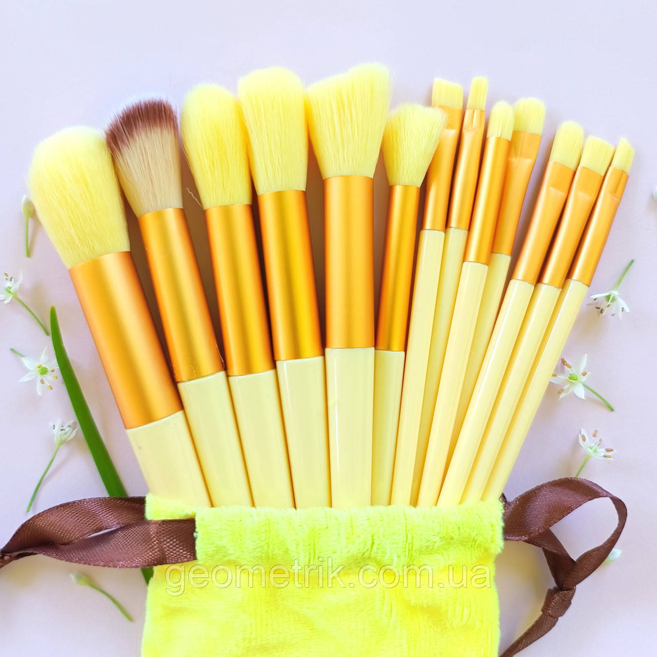13 пензликів - Набір для нанесення макіяжу - в сумочці - yellow, фото 1