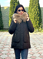 Зимова чорна куртка с натуральним хутром єнота