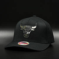 Оригинальная черная кепка Mitchell and Ness Chicago Bulls