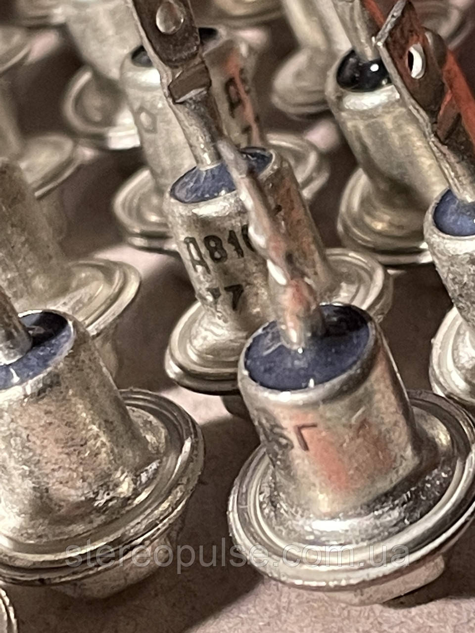 Стабілітрон  Д816Г  (36 - 42В)  150мА