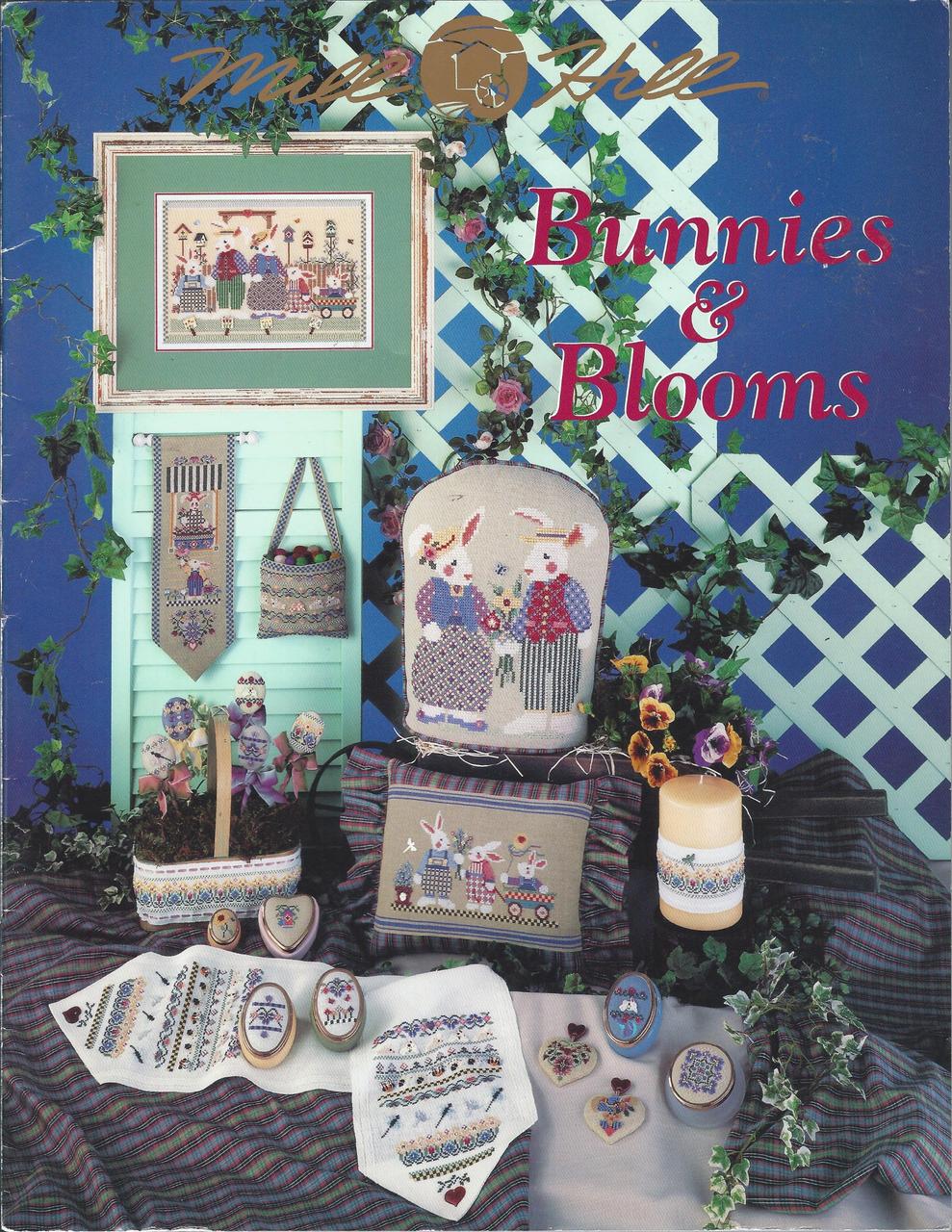 Буклет Mill Hill Treasured Charms, Boxes & Banners Cross Stitch Book