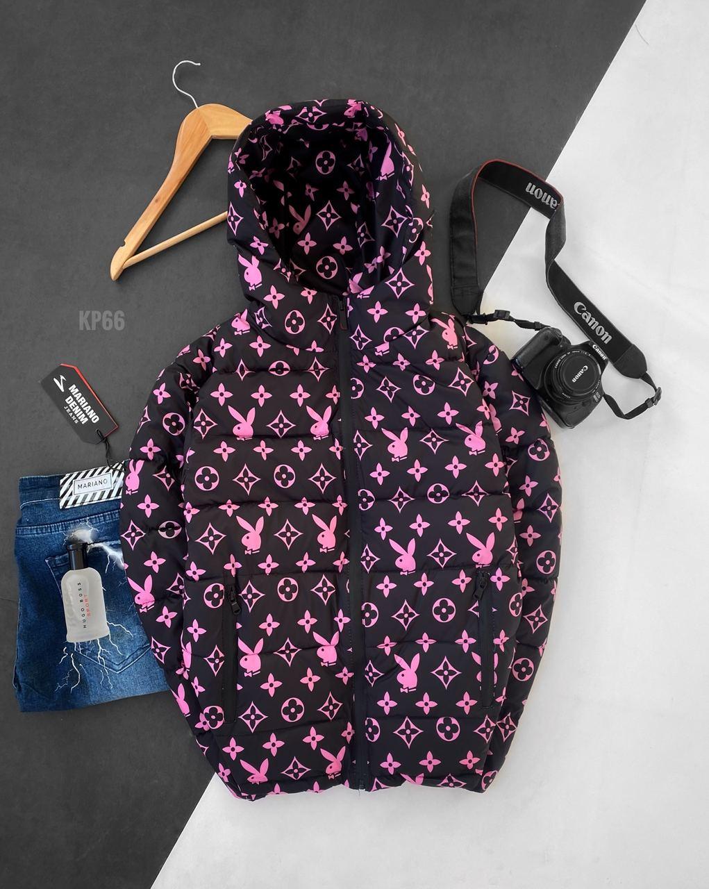 Куртка жіноча зимова чорна з коротким капюшоном з принтом PlayBoy, фото 1