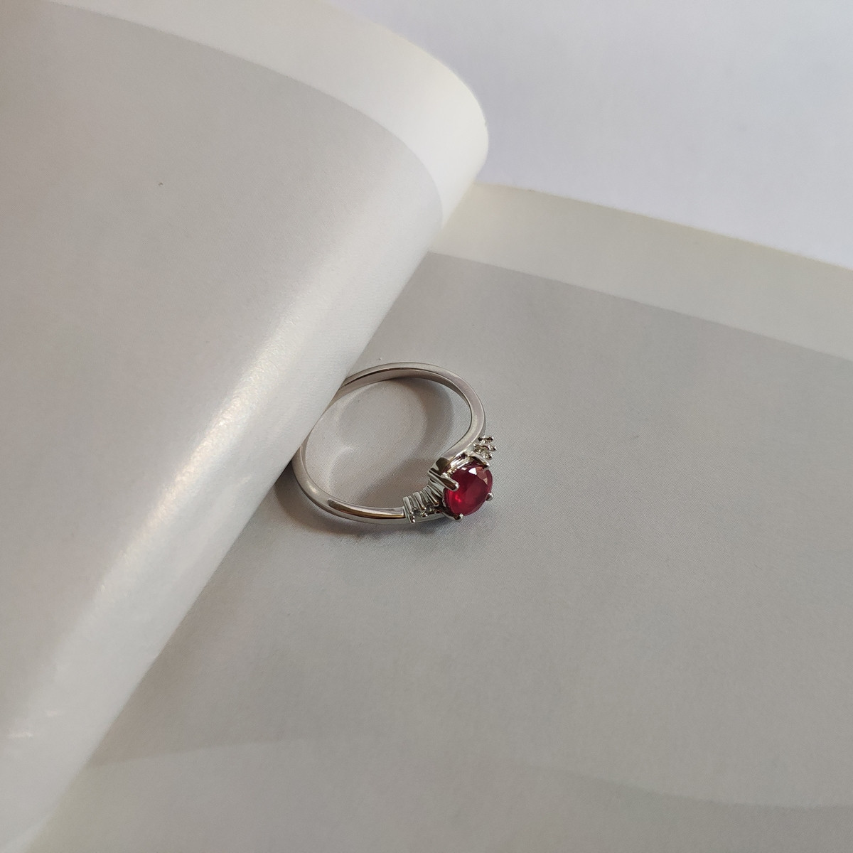 Серебряное кольцо SilverBreeze с натуральным рубином 0.756ct (2127567) 17 UM, код: 8025991 - фото 4 - id-p1952613189