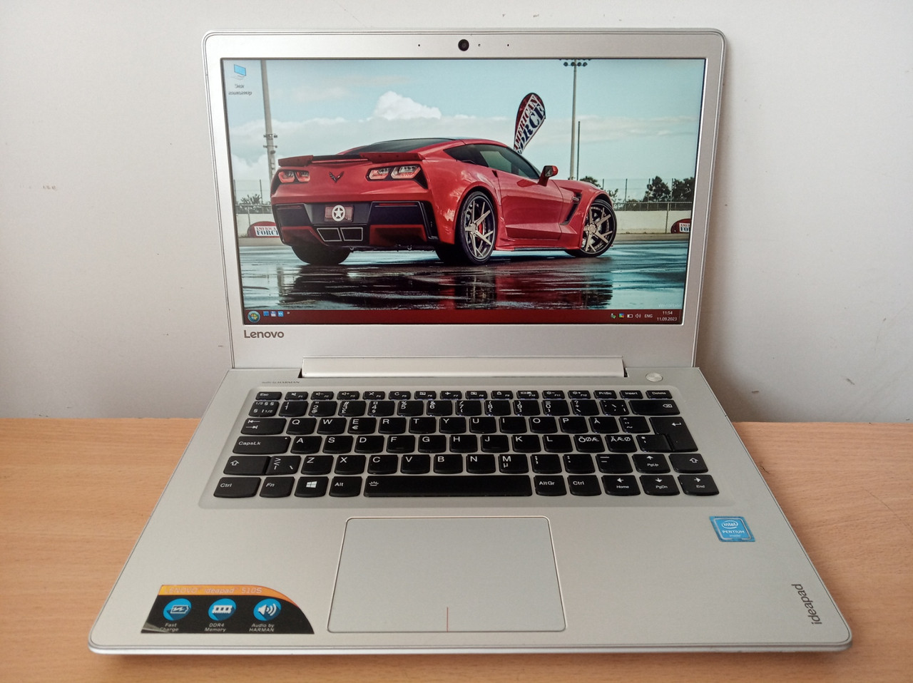 Ноутбук б/в Lenovo IdeaPad 510S-14ISK 14" FHD/IPS 4405U/4 Gb DDR4/SSD 128 Gb/HD Graphics 510/WebCam
