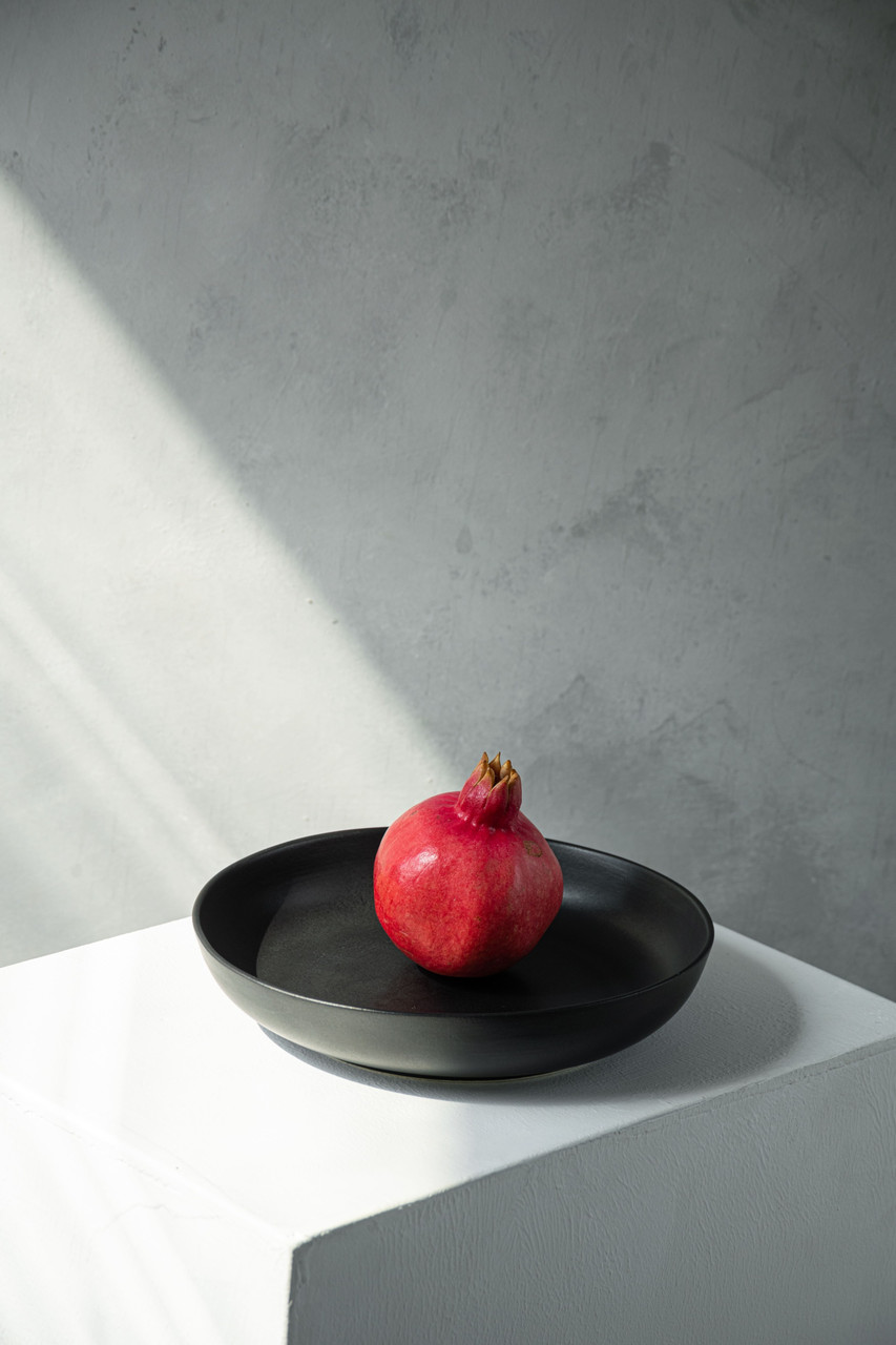 Тарілка глибока Dovbysh Porcelain Win 24 см чорна