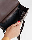 Модна жіноча міні сумочка клатч екошкіра, стильна сумка на плече з двома ремінцями з сердечкомgg Шоколад, фото 4