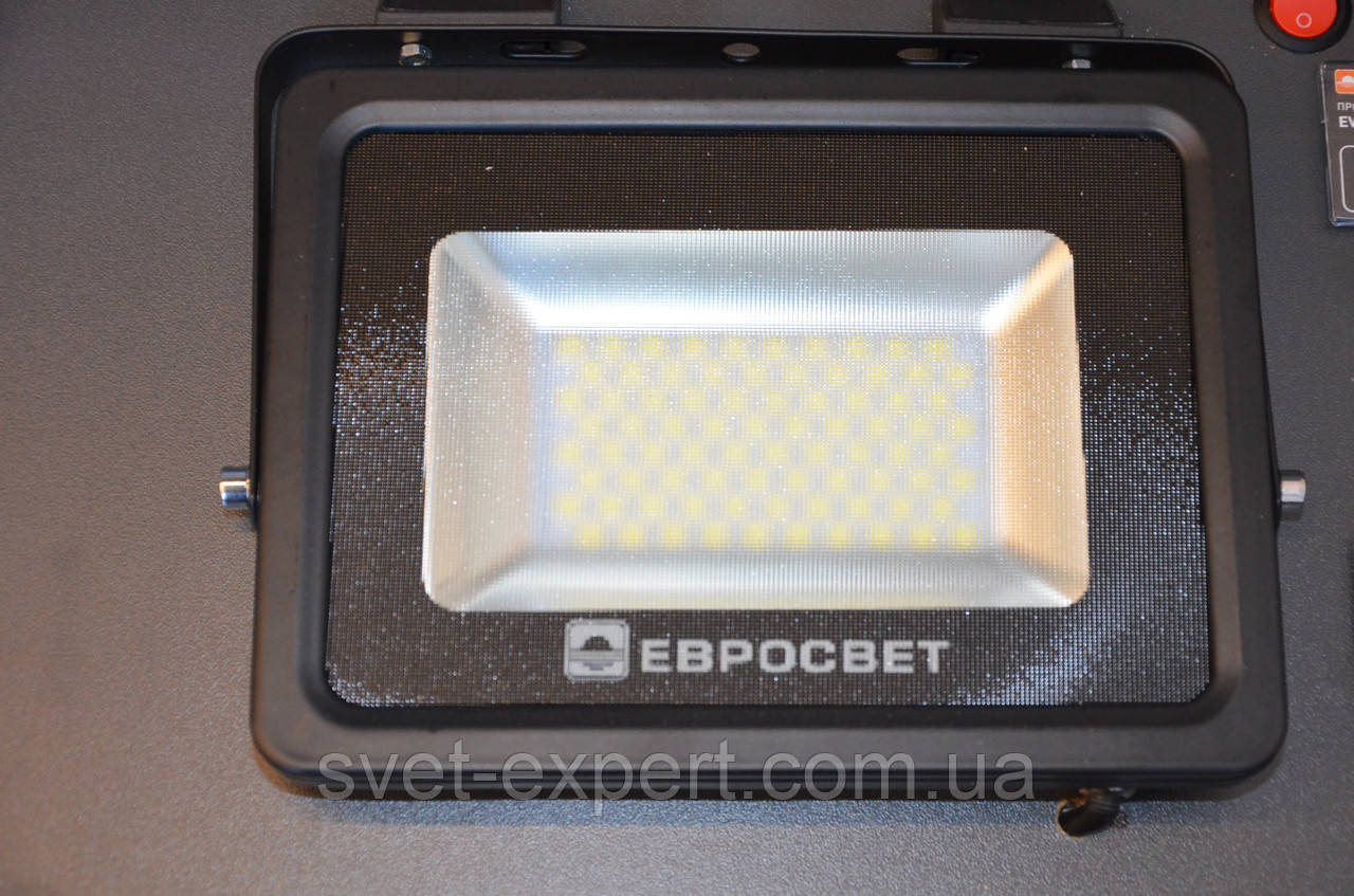 Прожектор 30W 2400Lm 6400K IP65