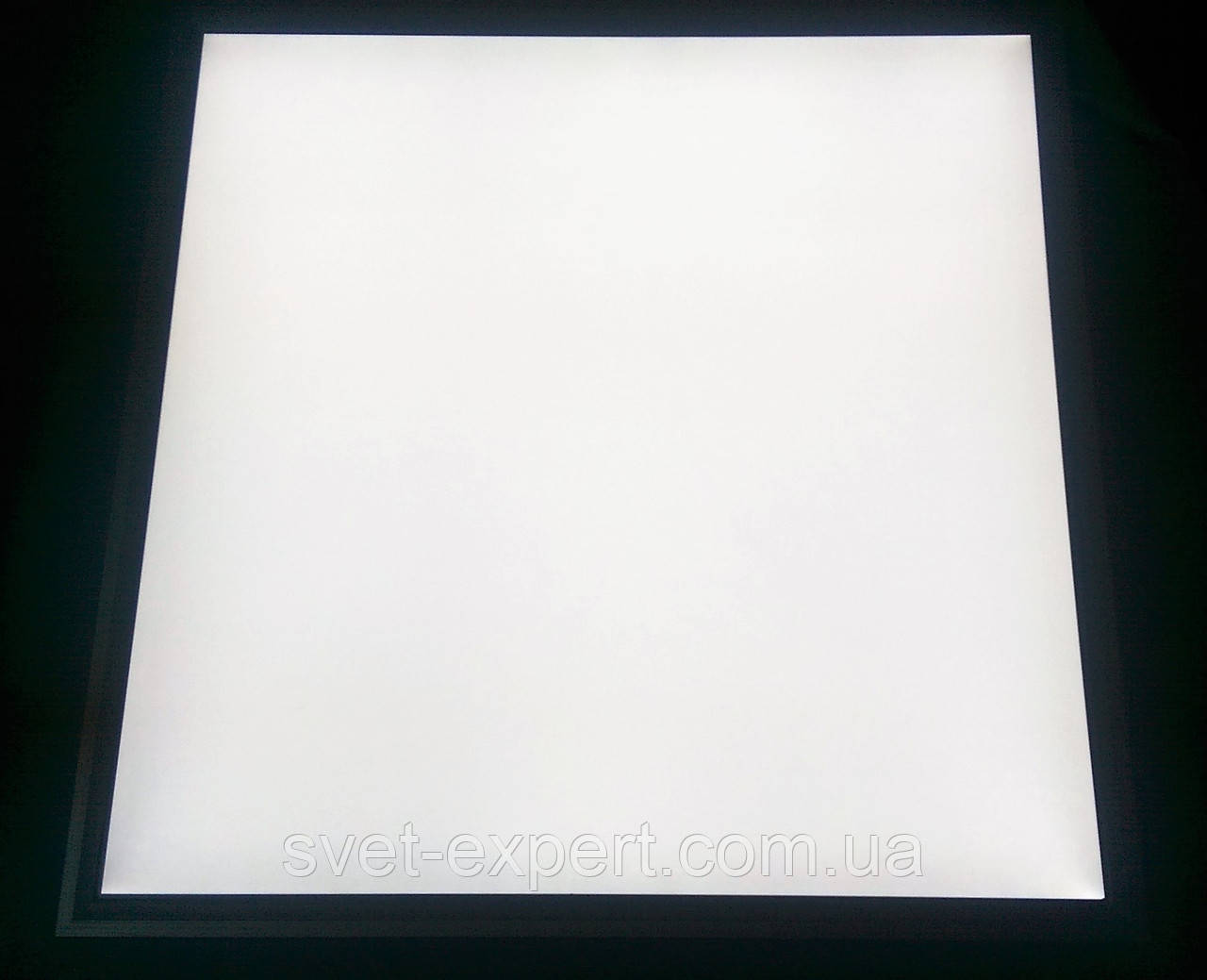 Армстронг Преміум класу LED PANEL 595*595*9мм 3000Лм 4100К 36вт