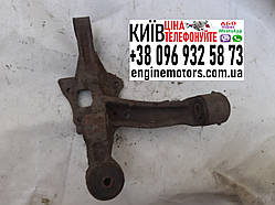 Кулак ланцюга задня права Toyota Camry 30 4230448010 4230406100