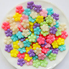 Намистини акрилові "дитячі" "Ромашка" 12х12 мм, колір мікс (20 шт)