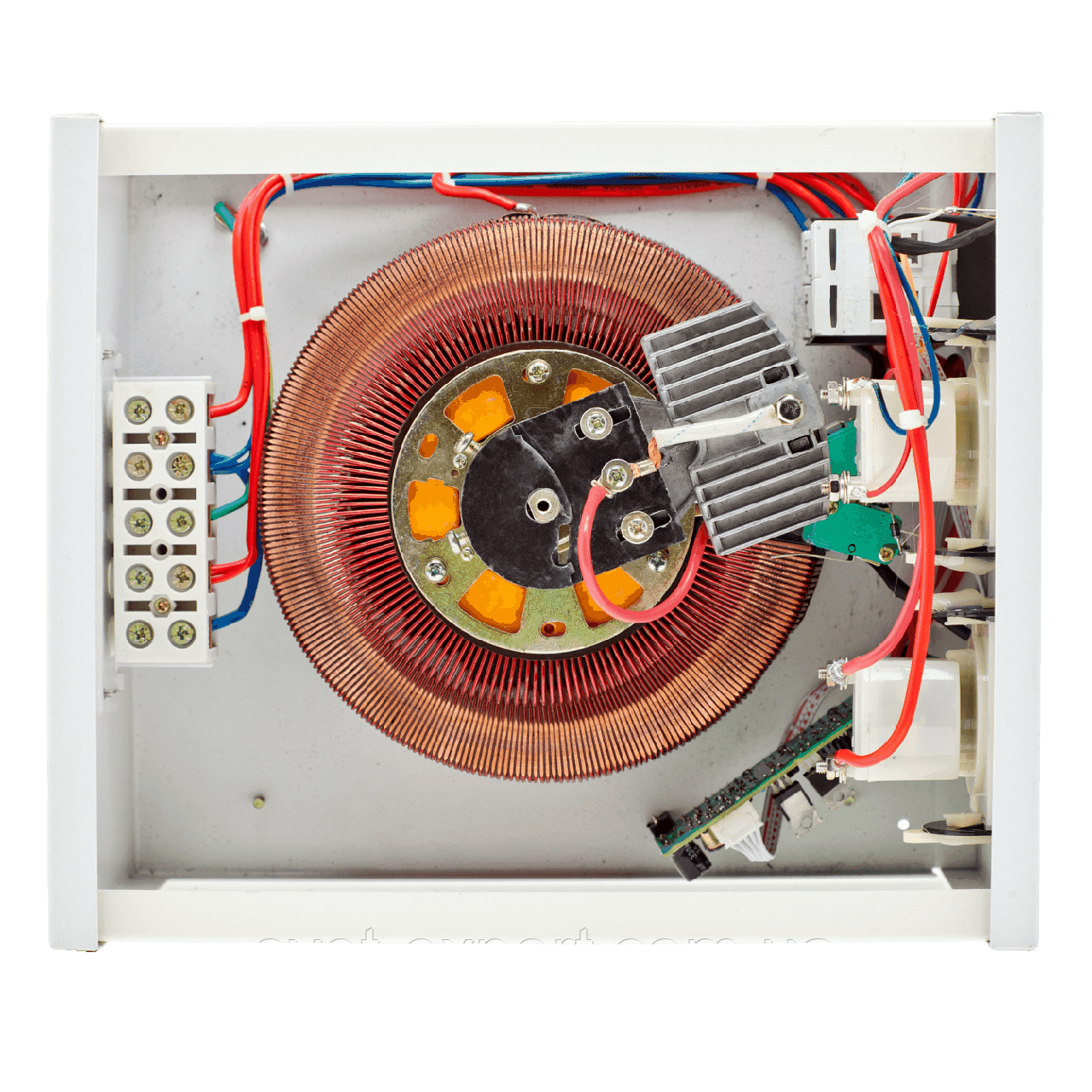 Стабілізатор напруги релейний LPМ-3000SD (2400Вт) - фото 4 - id-p1955836392