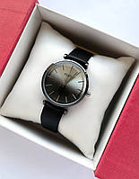 Женские наручные часы Fuke на кожаном ремешке черного цвета, CW2273