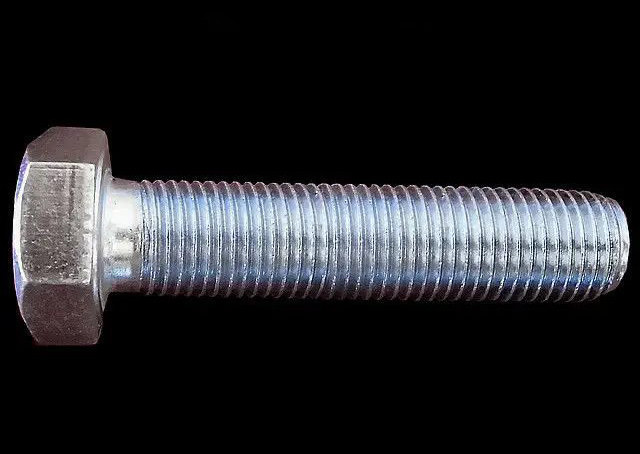 Болт с мелкой резьбой, DIN 961 | Фотографии принадлежат  предприятию ЗЕВС® 