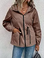 Женская удлиненная ветровка - плащ на подкладке с капюшоном и карманами коричневая