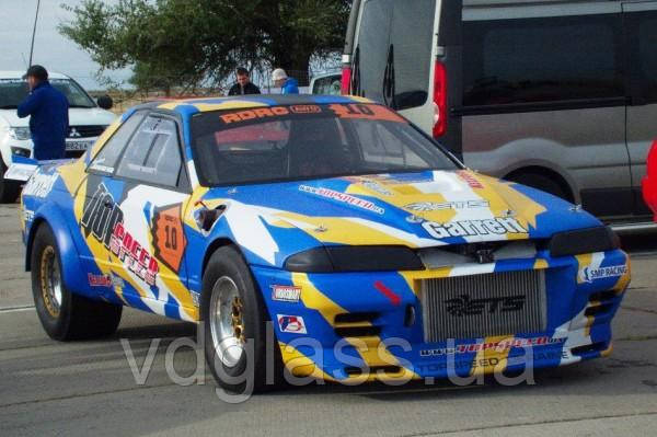 Лобовое стекло Nissan skyline , триплекс