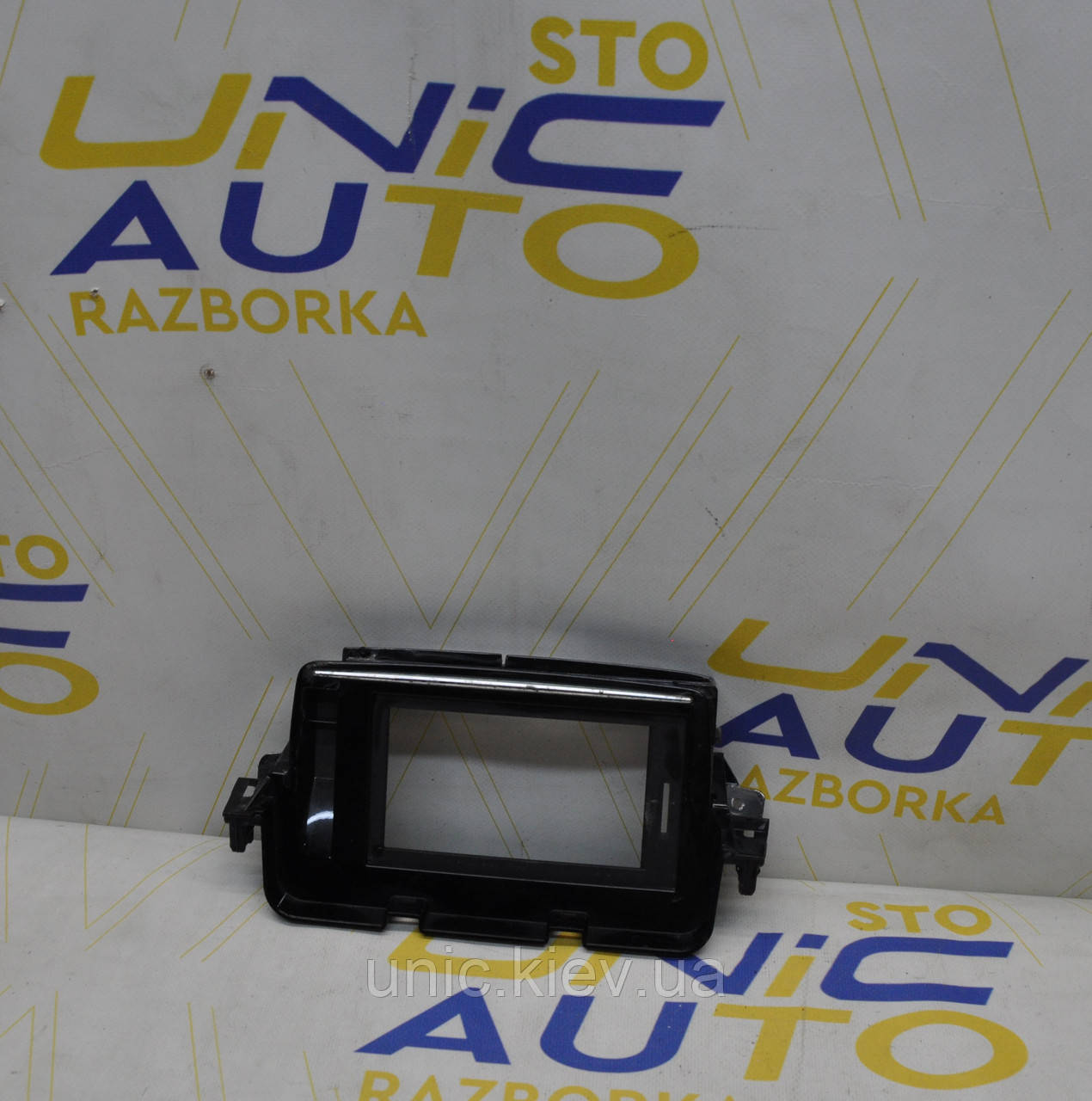 Рамка навігатора Рено Меган 3  б/в 280380578R