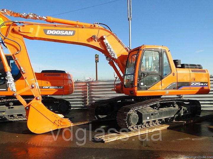 Лобове скло екскаватор Doosan 225 триплекс