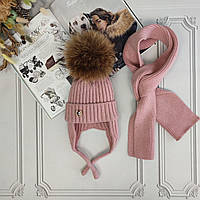 Детская розовая вязаная демисезонная шапка c завязками, комплект с шарфом, натуральный бубон