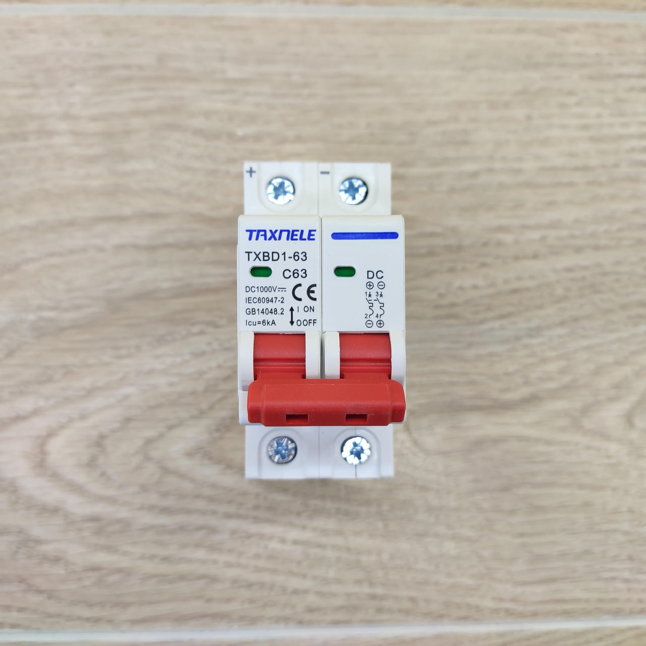 Автоматичний вимикач постійного струму 63 ампери, фото 1