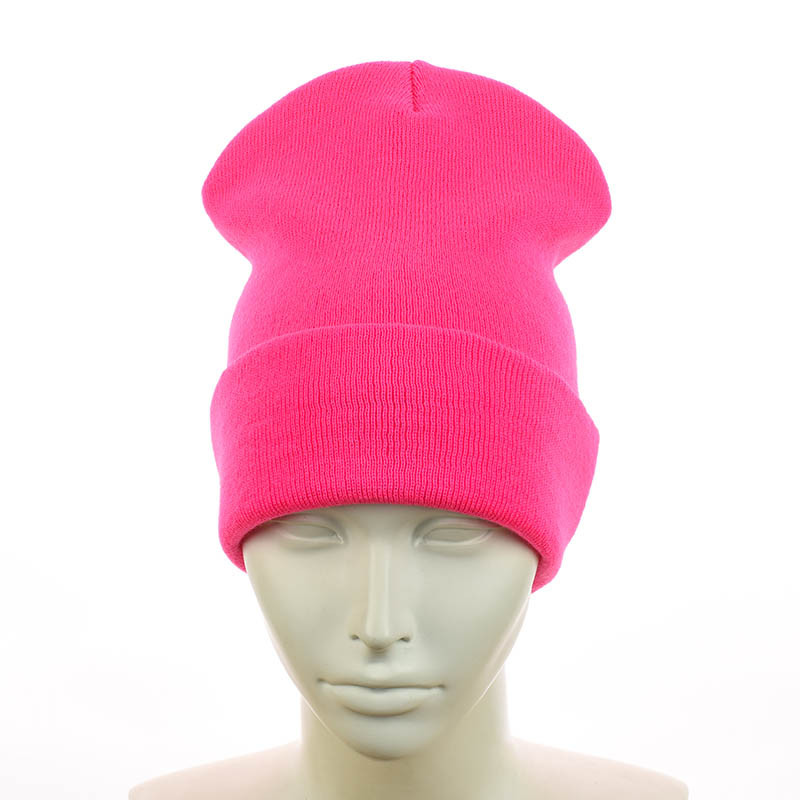 Молодежная шапка "лопата" яскраво-малиновий