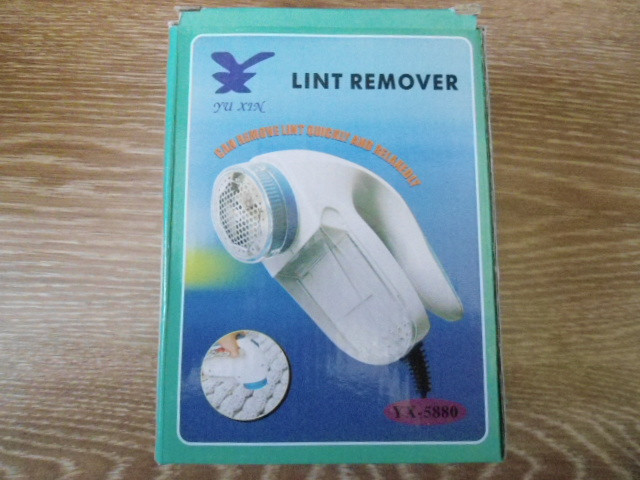 Машинка триммер для удаления катышков Lint Remover YX 5880 работает от сети машинка для стрижки катышек - фото 5 - id-p343373215