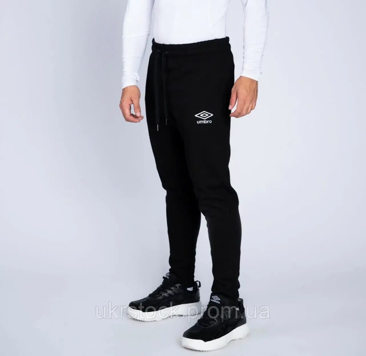 Дитячі спортивні штани Umbro, сток оптом штани
