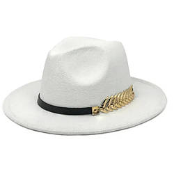 Стильний фетровий капелюх Федора з пером Білий 56-58р (934)