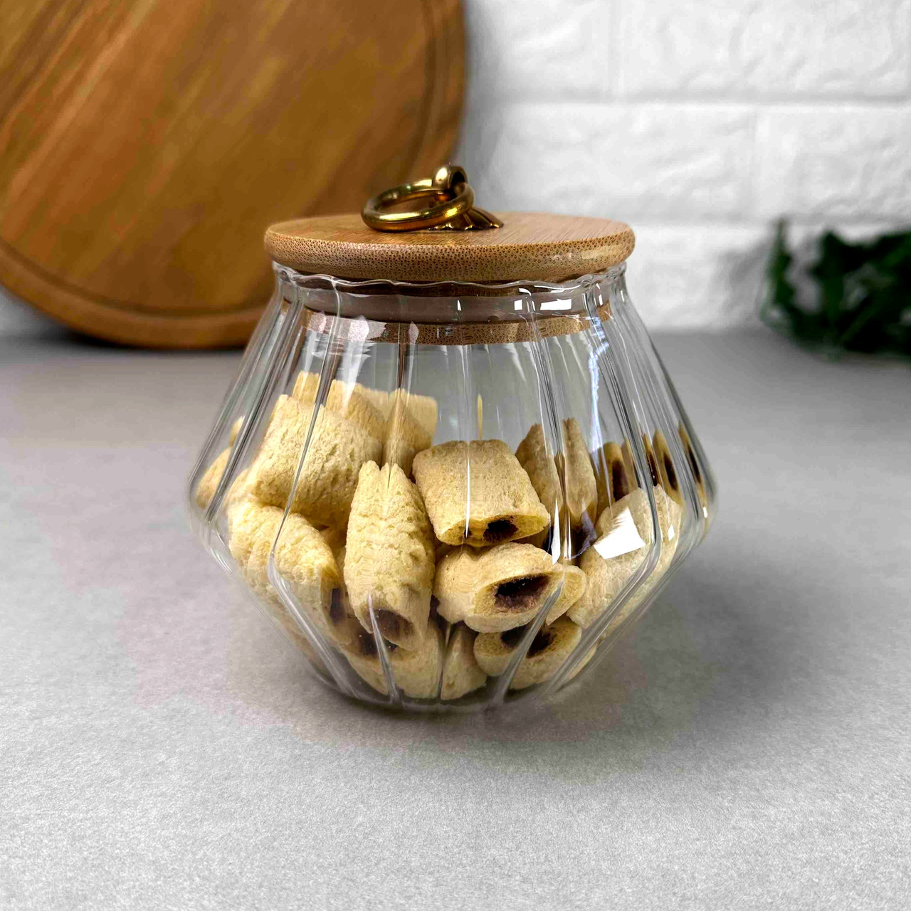 Скляна кругла банка з бамбуковою кришкою 600 мл та з кільцем на кришці Wave, фото 1