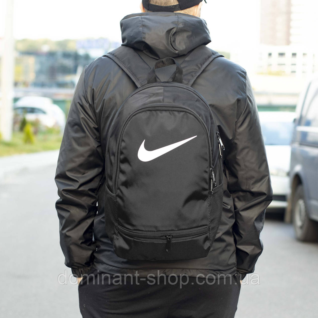 Спортивний рюкзак чоловічий чорний тканинний nike trak для тренування міський портфель на 20 л із 7 відділеннями