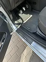 Захист порогів - накладки на пороги Ford FIESTA VI 5-дверцята з 2002-2008 (Premium Карбон)