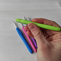 Крючок 2.0 для вязания с прорезиненной ручкой