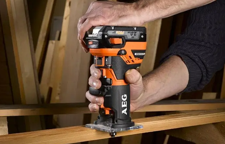 Фрезер кромковий AEG BOF18BL2-0, фото 2