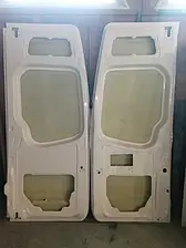 Двері задні Volkswagen Crafter 2006-2013 (скловолокно)