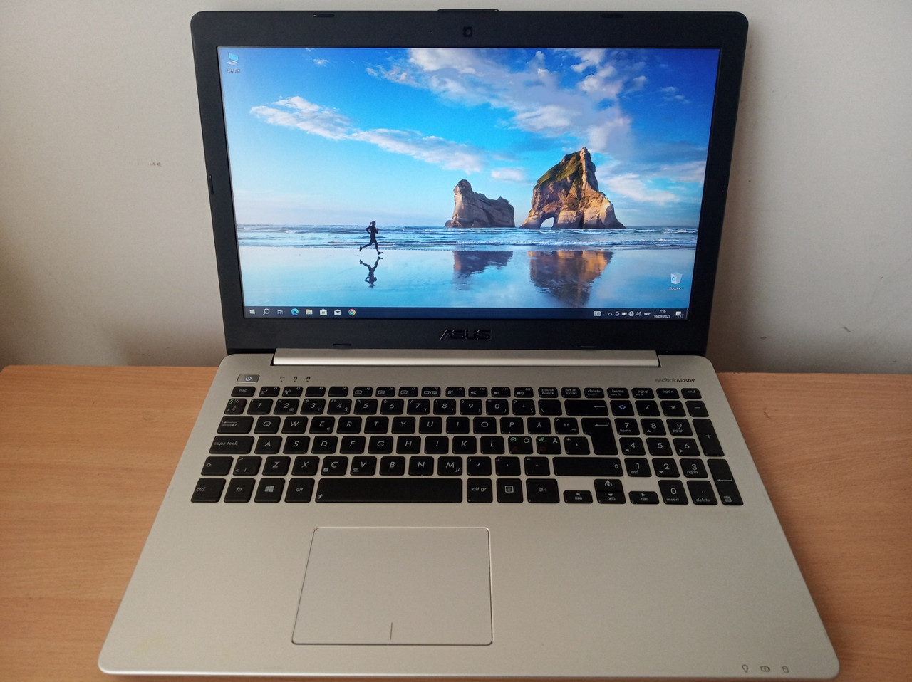 Ігровий ноутбук б/в Asus VivoBook S551LN 15.6" i5-4200u/8 GB DDR3/SSD 256Gb+24Gb/GeForce 840M 2GB, фото 1