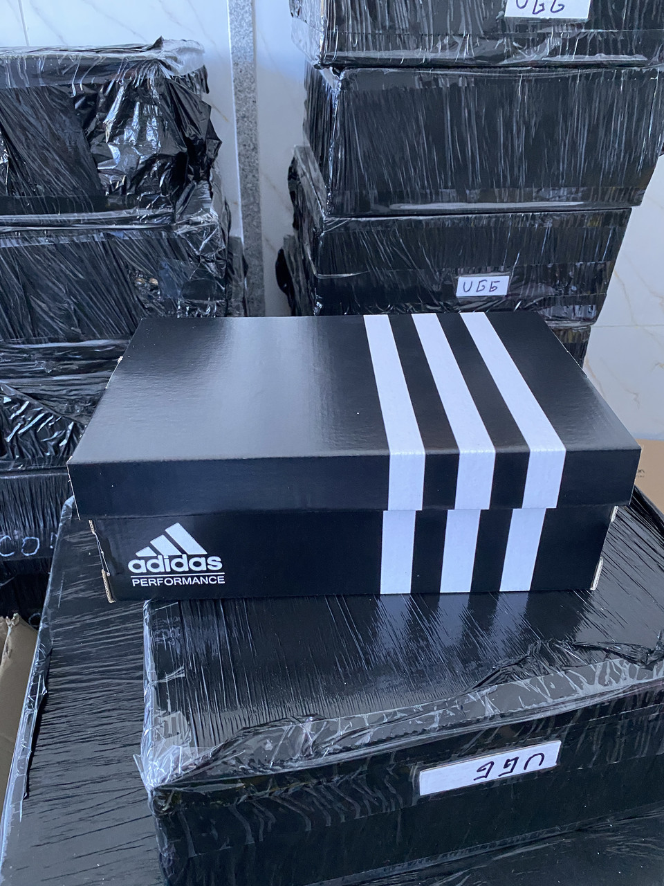 Коробки ADIDAS. Коробки для сумок, коробки для обуви, коробки для ...