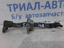 Обмежувач дверей передній правий Suzuki