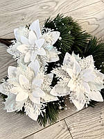 Різдвяна квітка-пуансетія. Новорічна прикраса — пуансетія (біла 14 см), фото 3