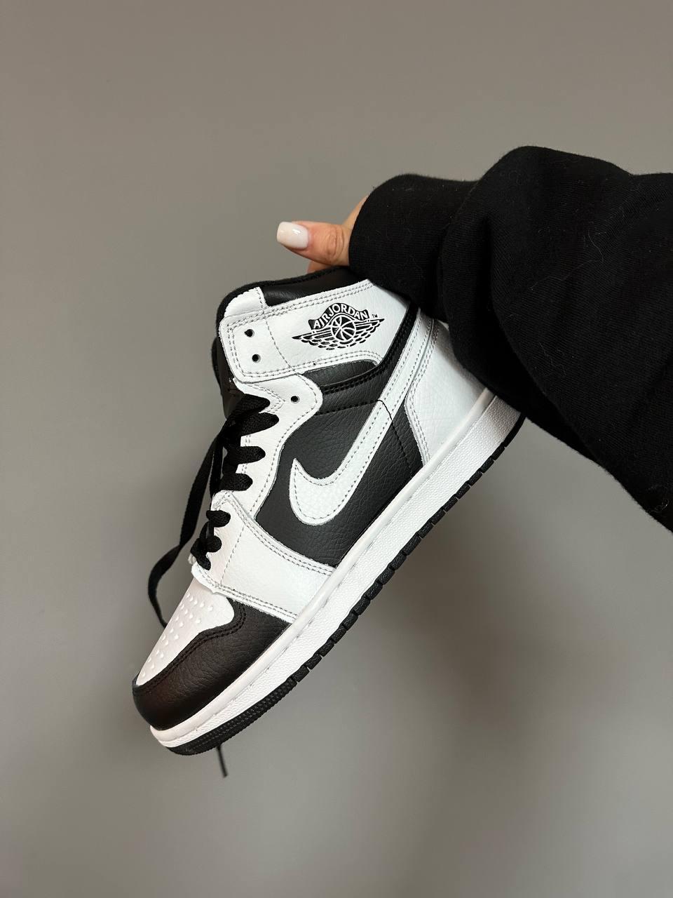 Air jordan 1 black sales and white high og