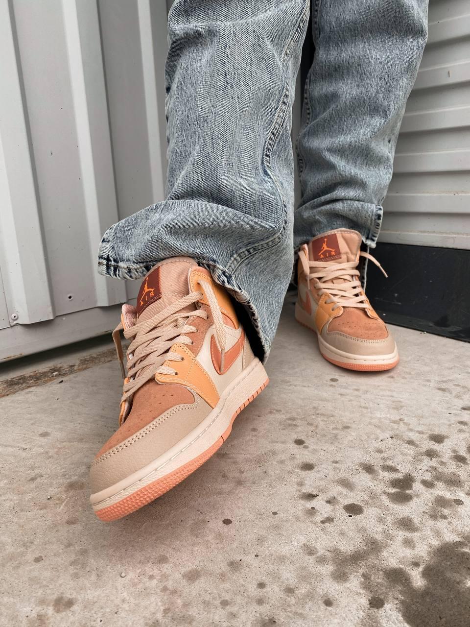 Orange low sales top jordans