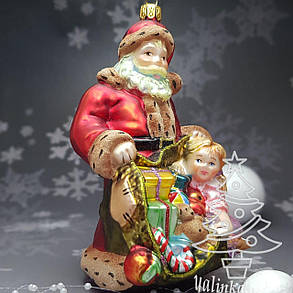 Скляна ялинкова іграшка Санта с девочкой и подарками Komozja Family Santa Claus, фото 4