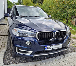 Решітка радіатора BMW X5 F15 ніздрі стиль X5M (хром рамка)